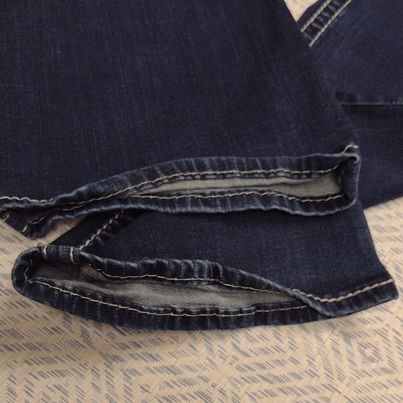 True Religion Dark Blue Boot Cut Jeans - Picture 13 of 15